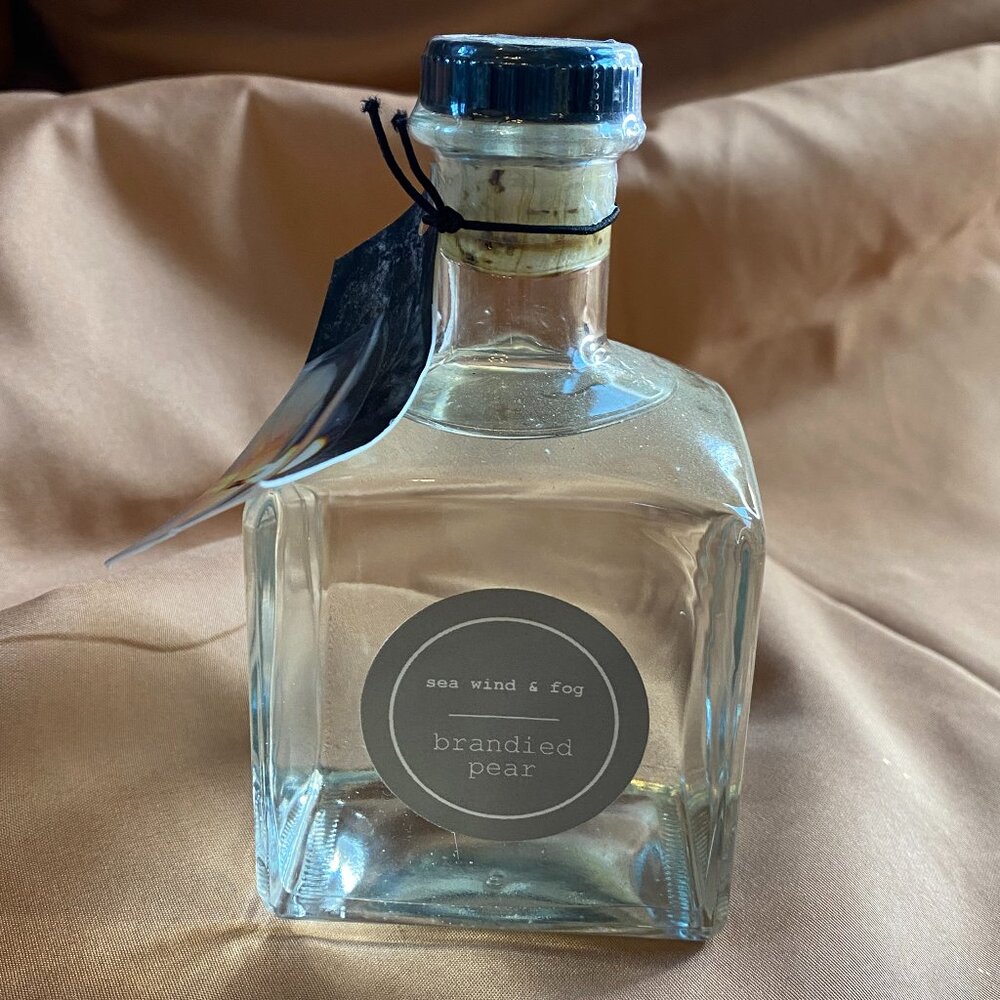 NWT Sea Wind & Fog Brandied Pear 7oz Hand Poured Reed Diffuser